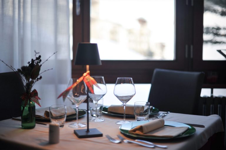 THE RESTAURANT